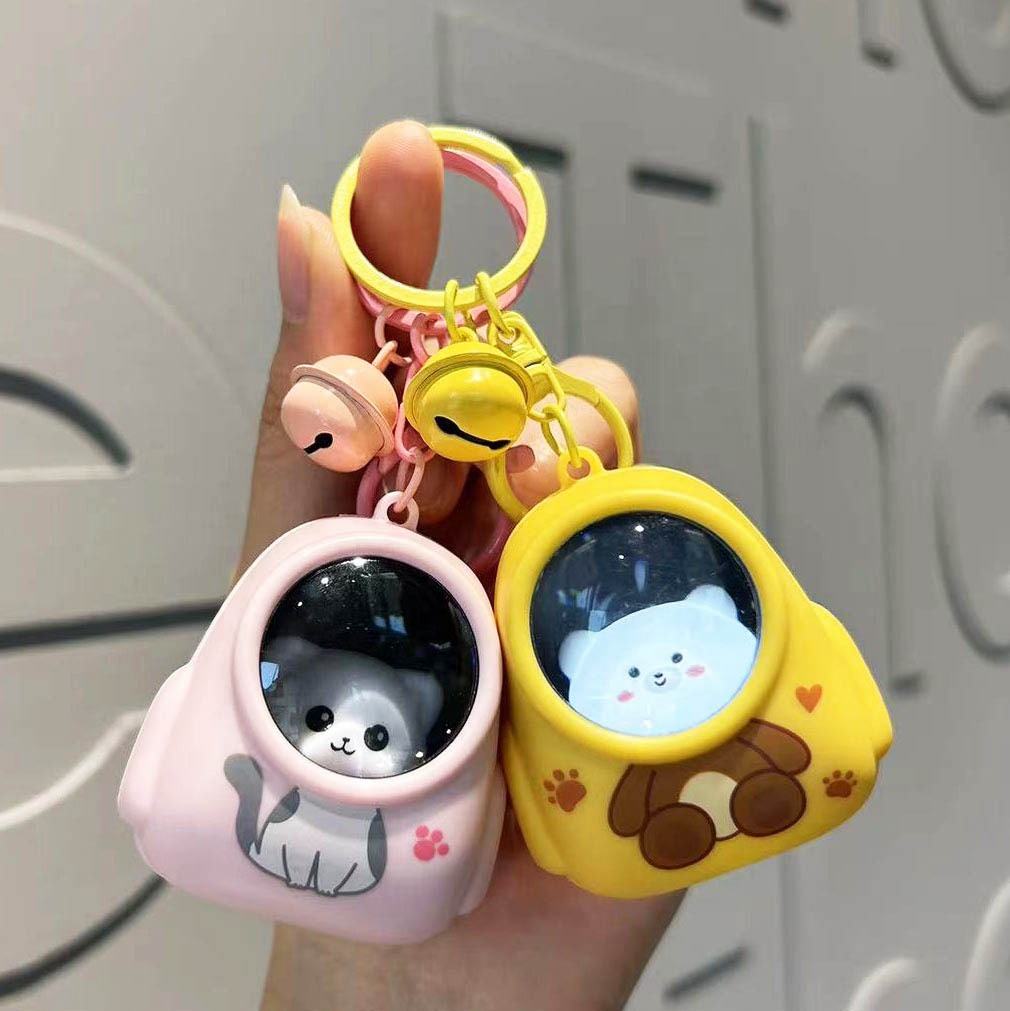 Cute Pet Digital Keychain Toy – Interactive Mini Companion!